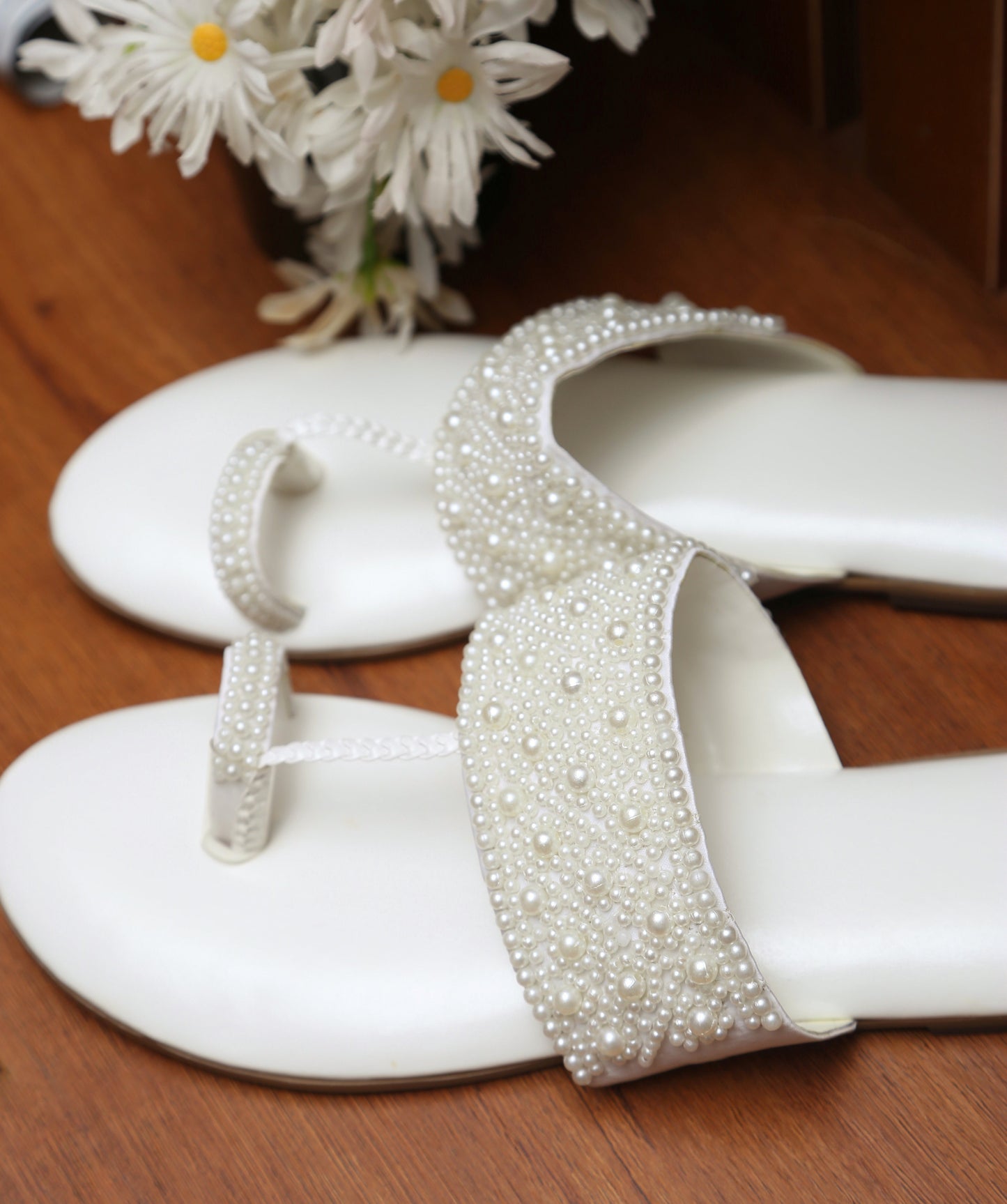 White Pearl Kolhapuri