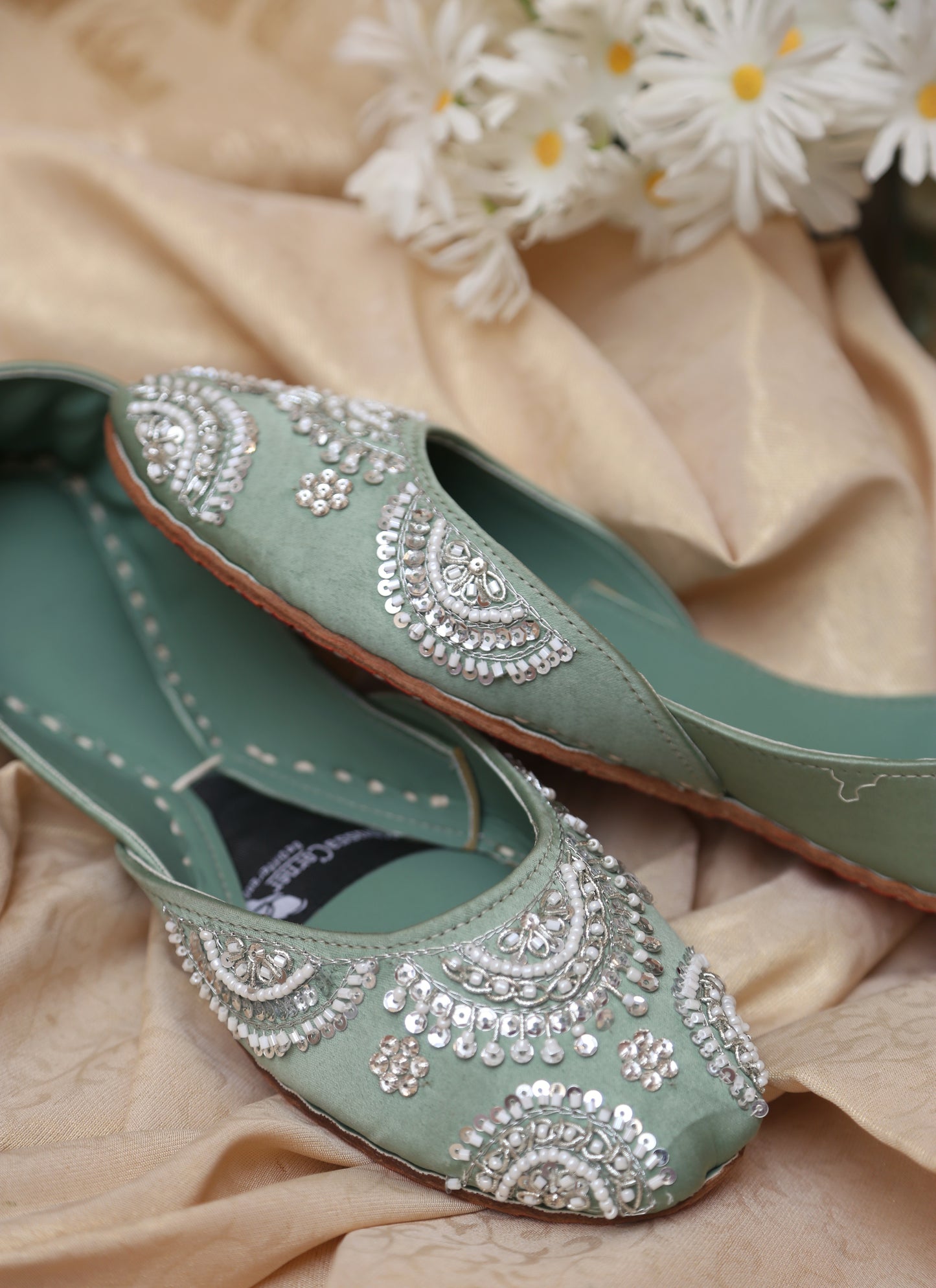 Piyaary (Mint Green)