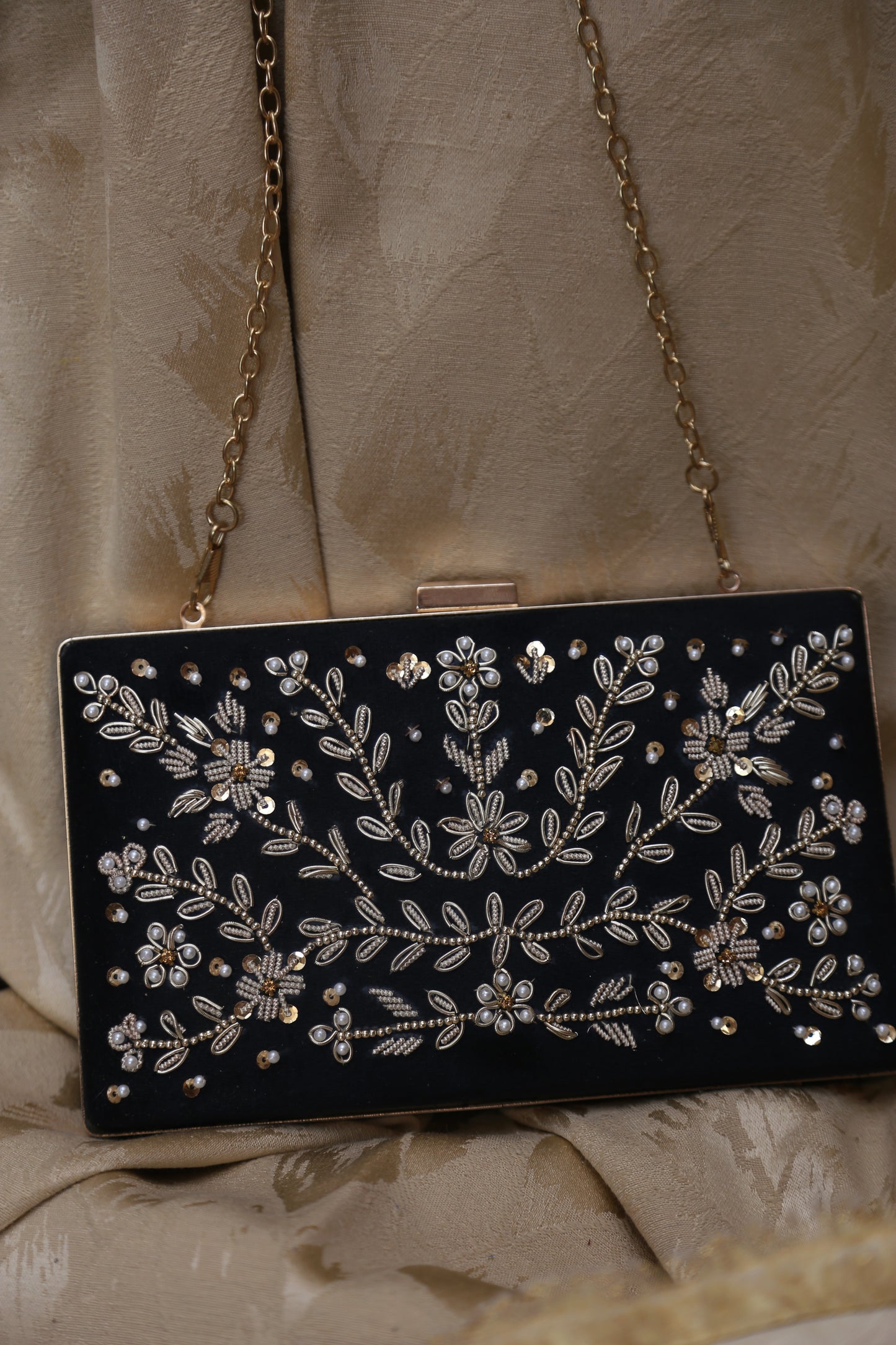 Amal Clutch (Black)
