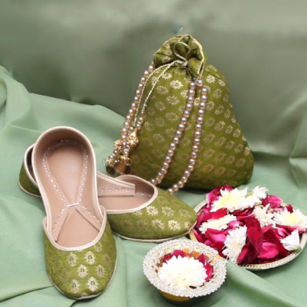 green khussa, khussa shoes pics, khussa style ladies
