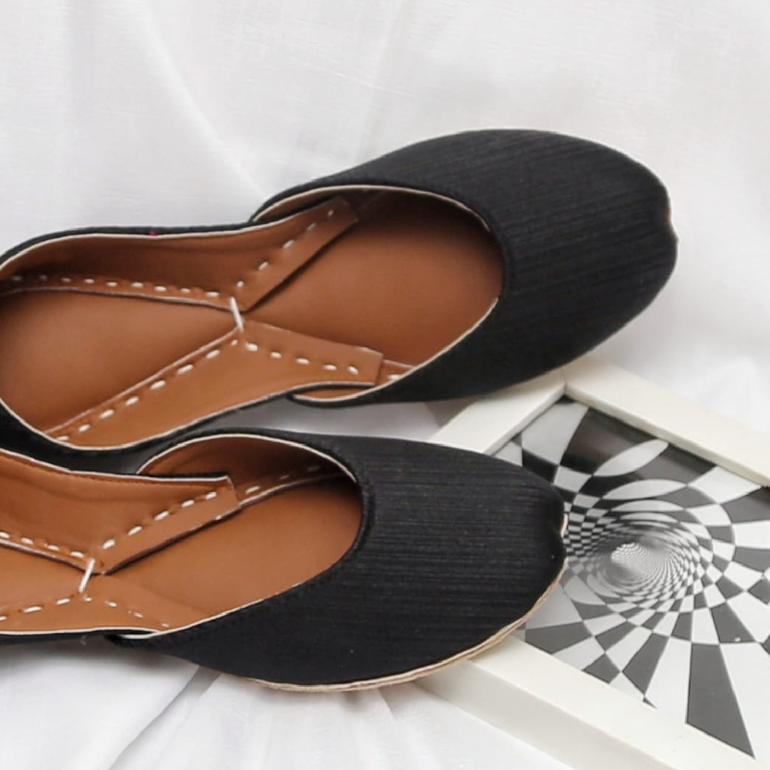 Black Textured – Khussa Corner