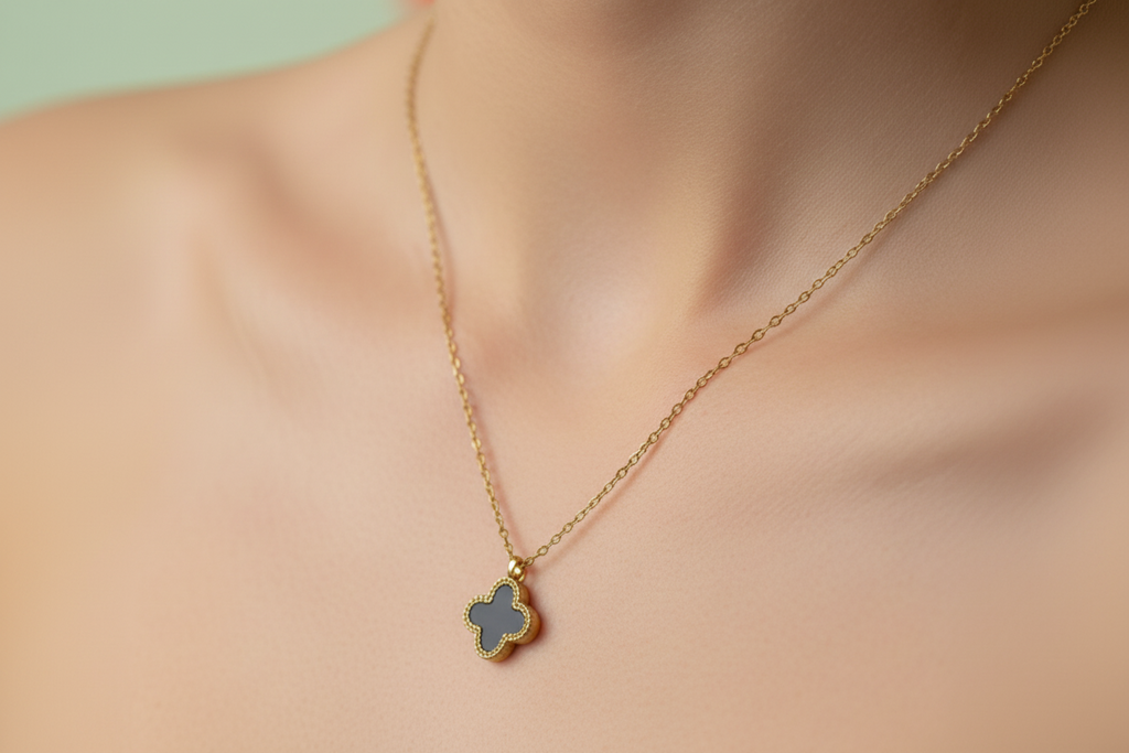 Clover Neckalce