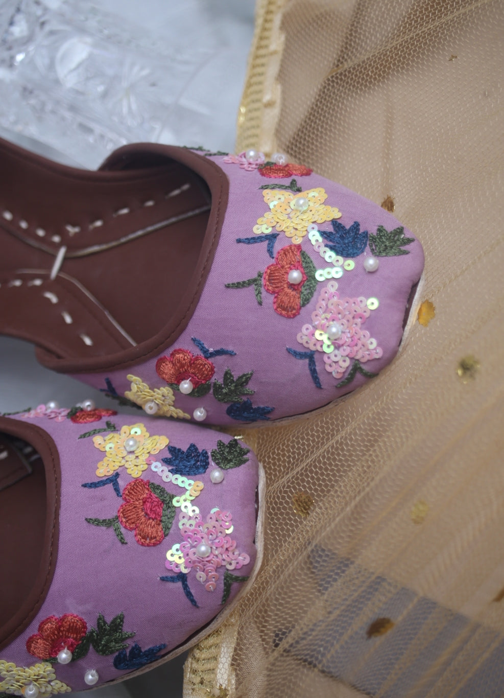 beautiful khussa design, lilac khussa