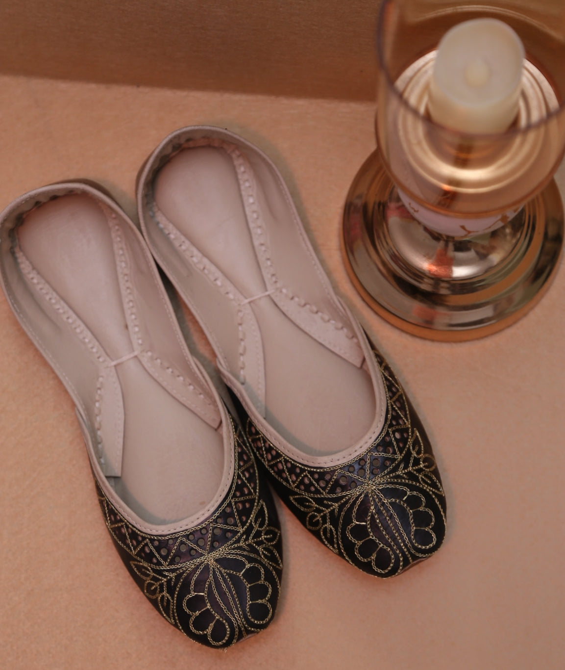 Twirl Whirl (Black)