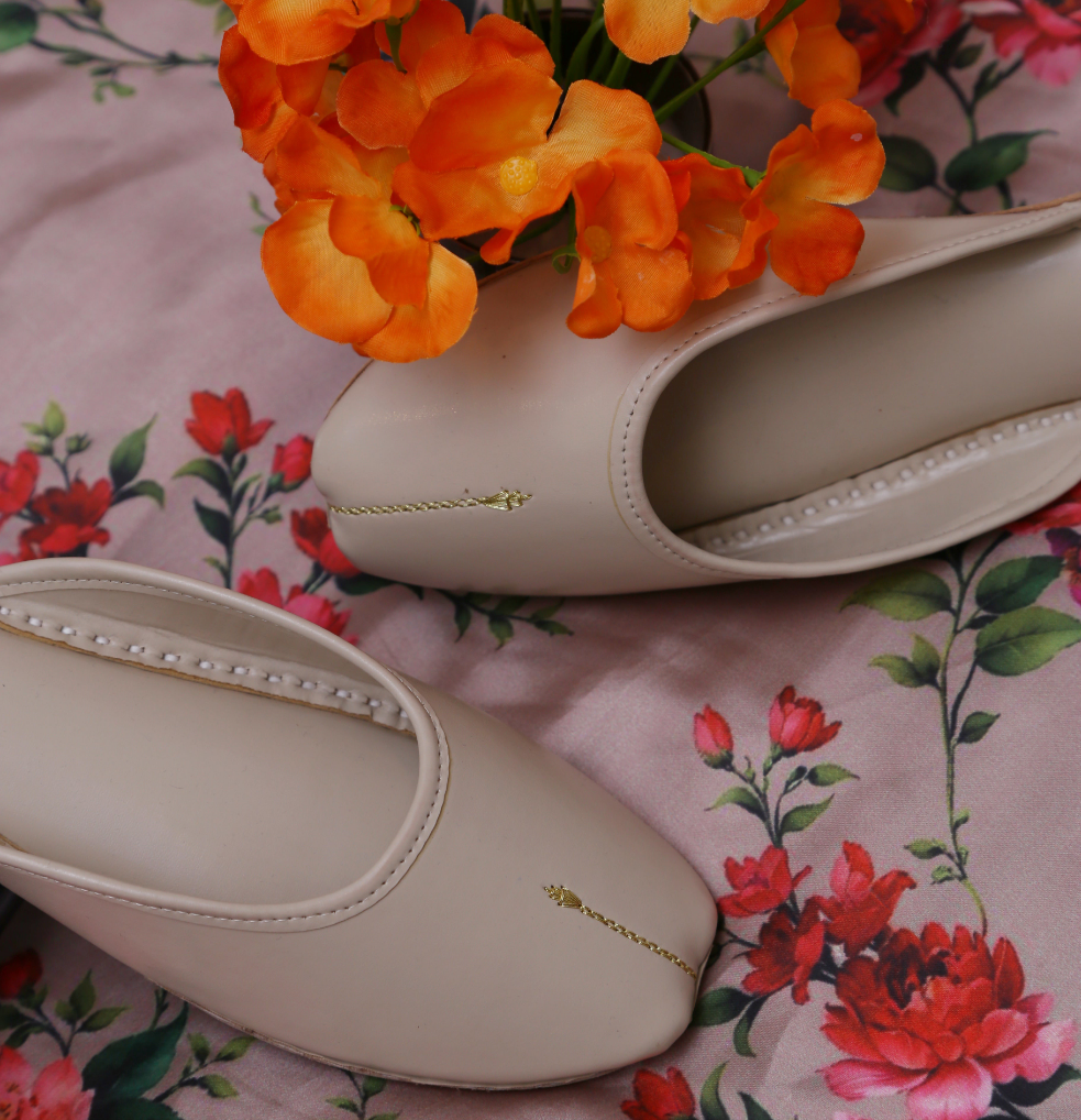 Simple R Backless (Nude)