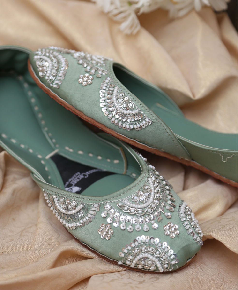 Piyaary (Mint Green)