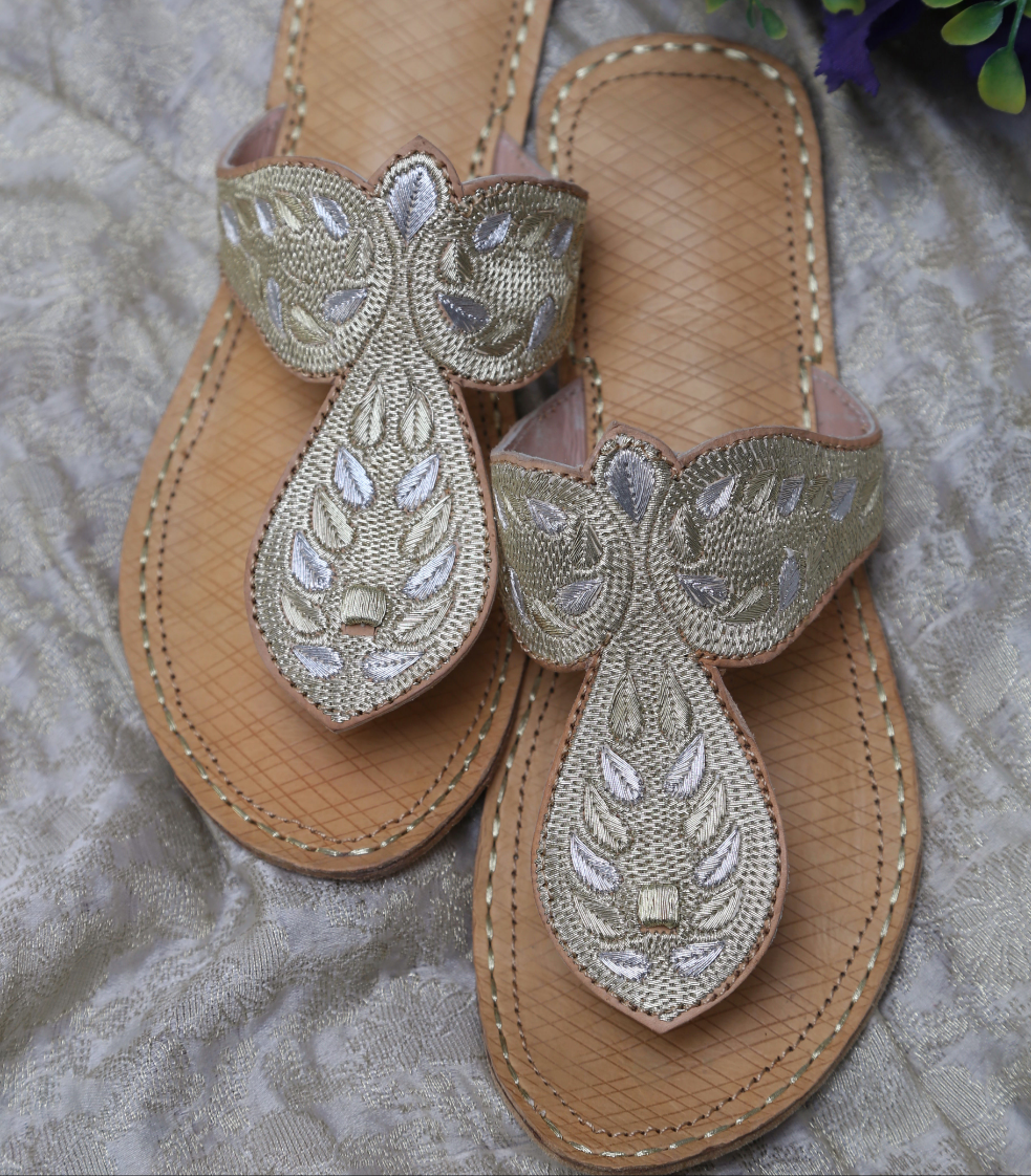 Naqshi Kolhapuri