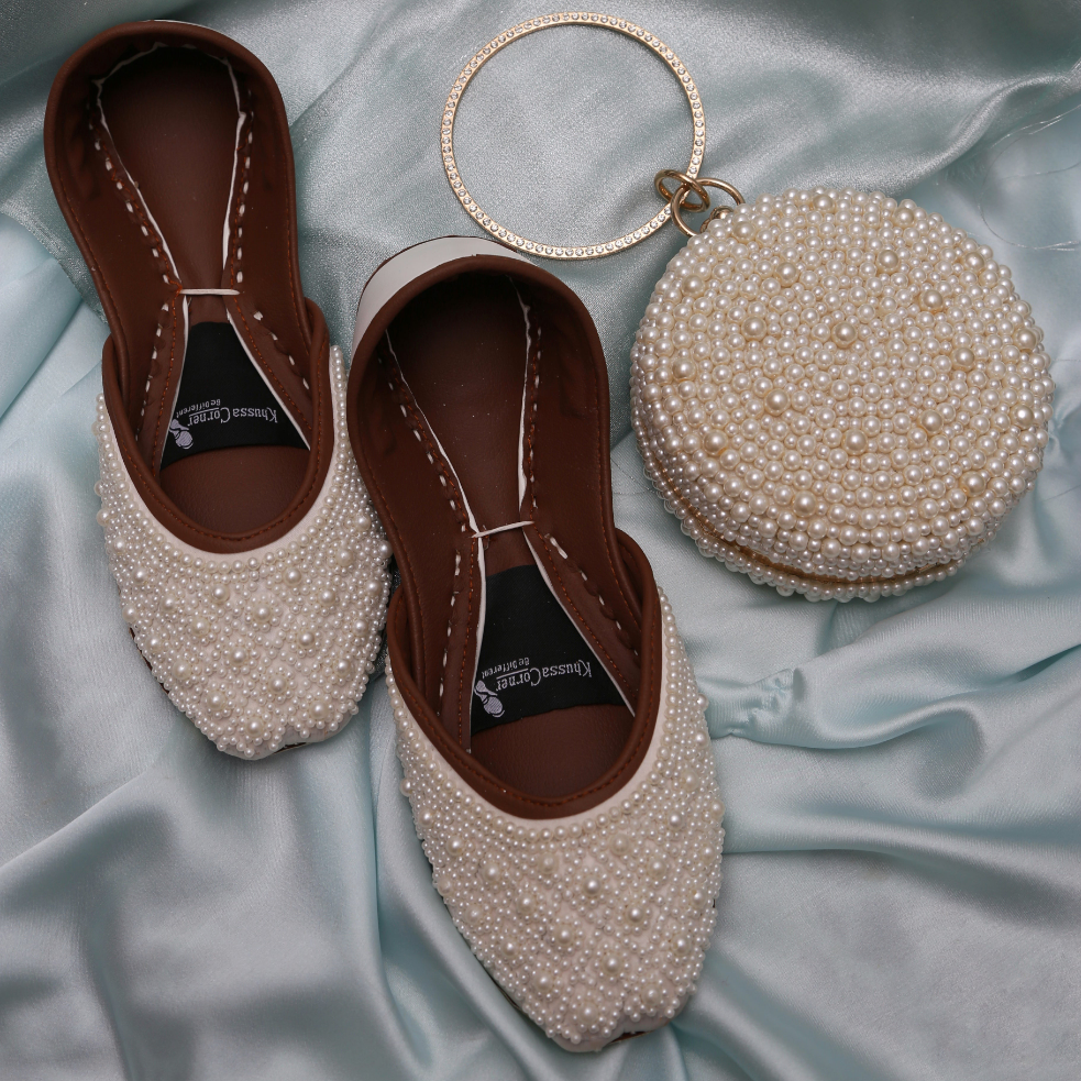 White Pearl RingClutch Set