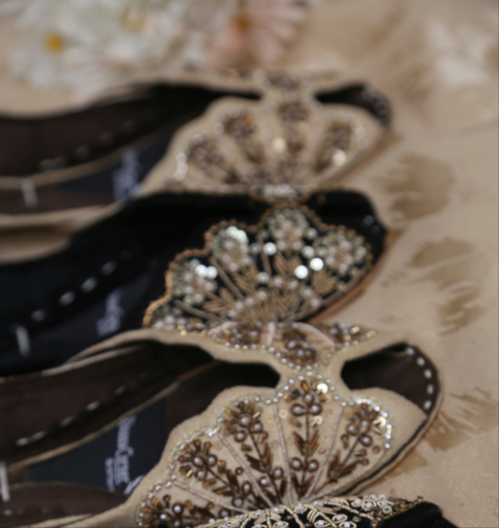 Mirza (Beige)