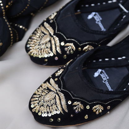 Aarzoo (Black)