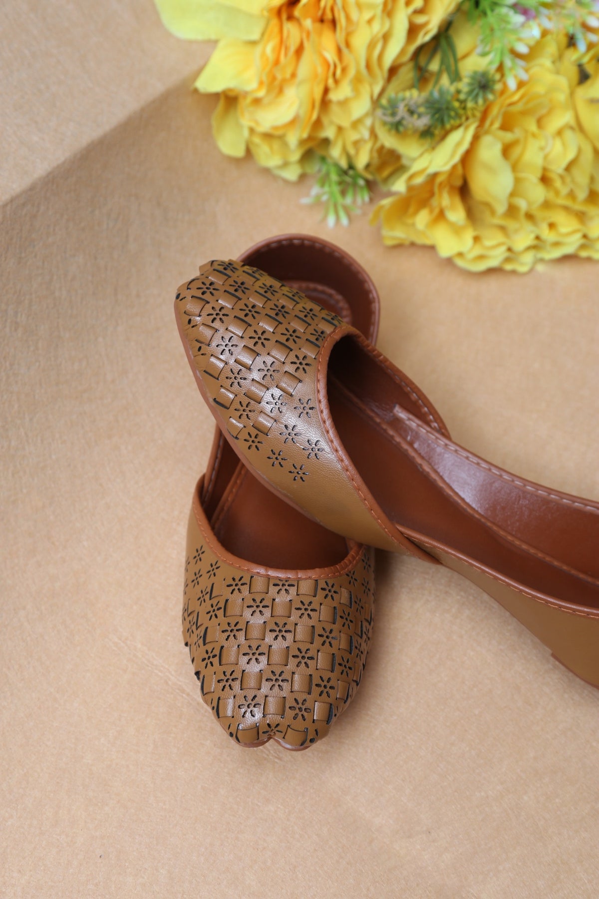 Chikankari Khussa-Mustard