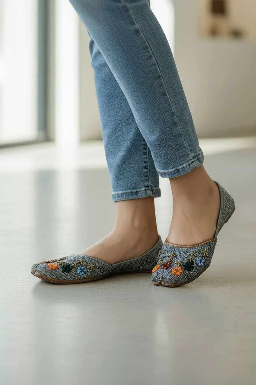 Floral Jute khussa(Grey)