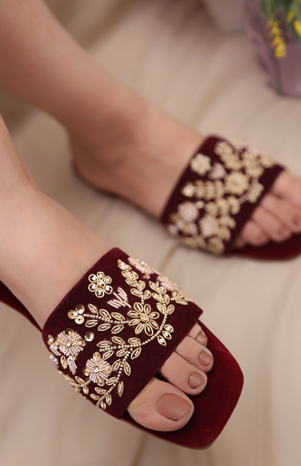 Amal Slider (Maroon)