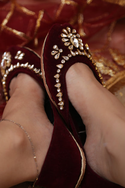 Absaara (Maroon)