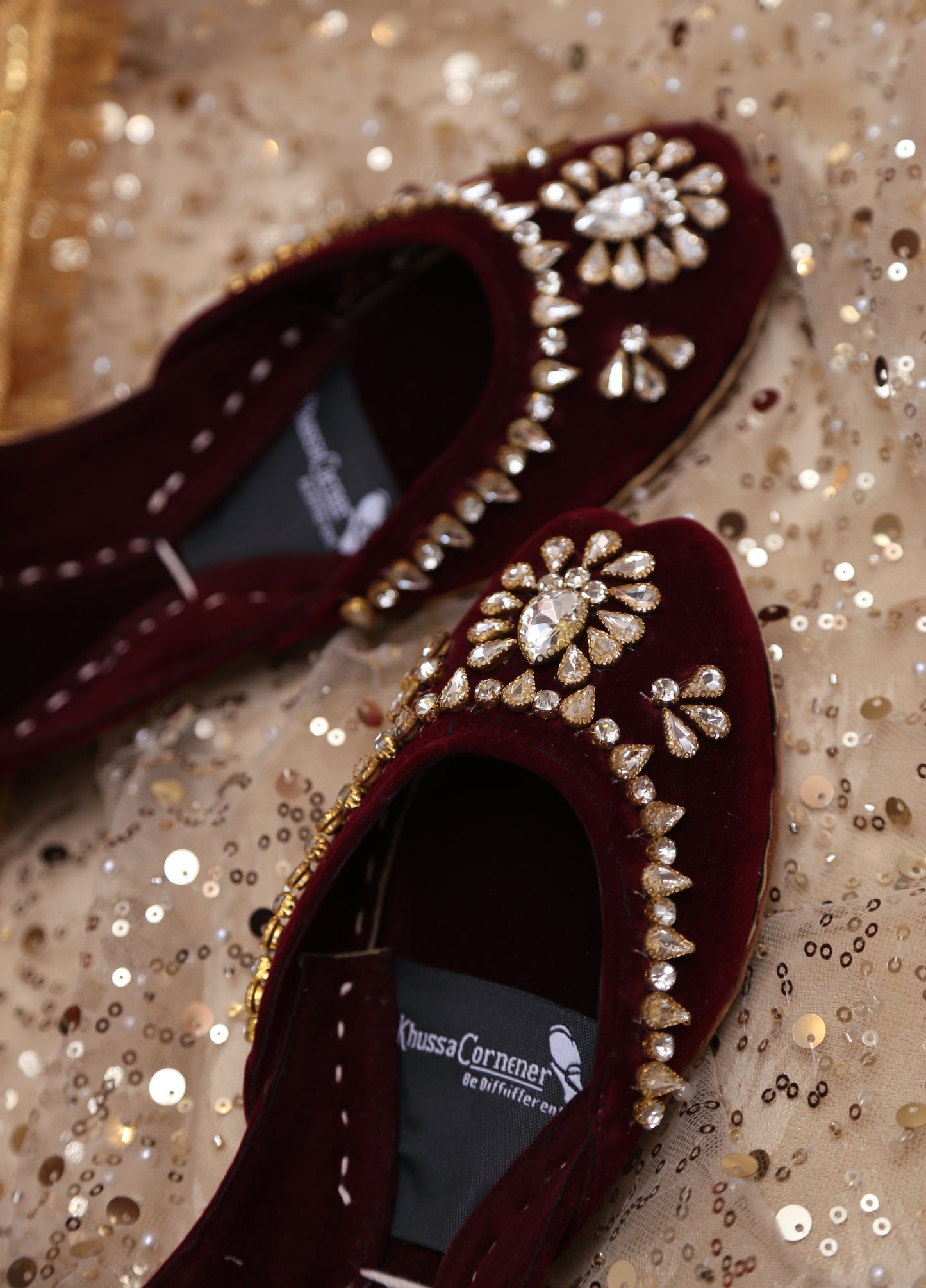Absaara (Maroon)