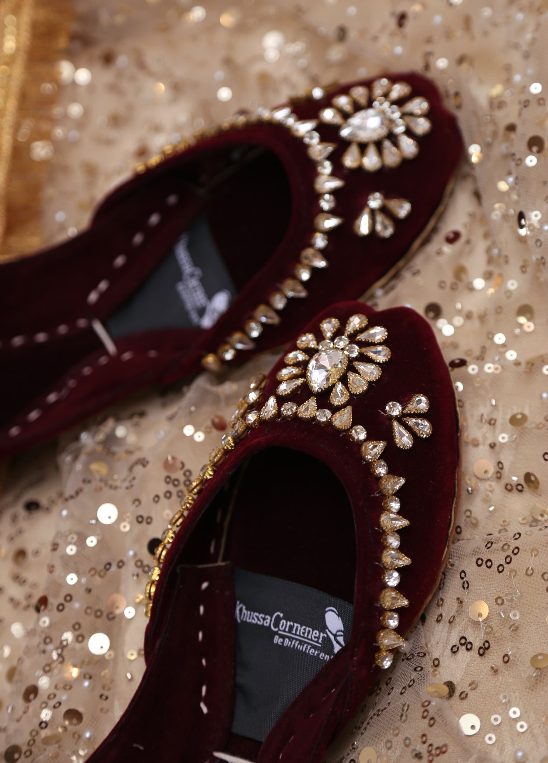 Absaara (Maroon)