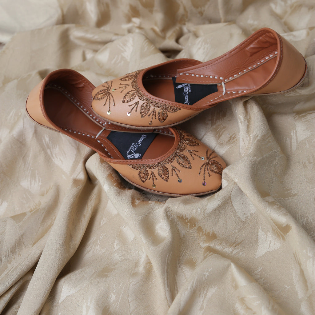 DilBano (Camel Brown)