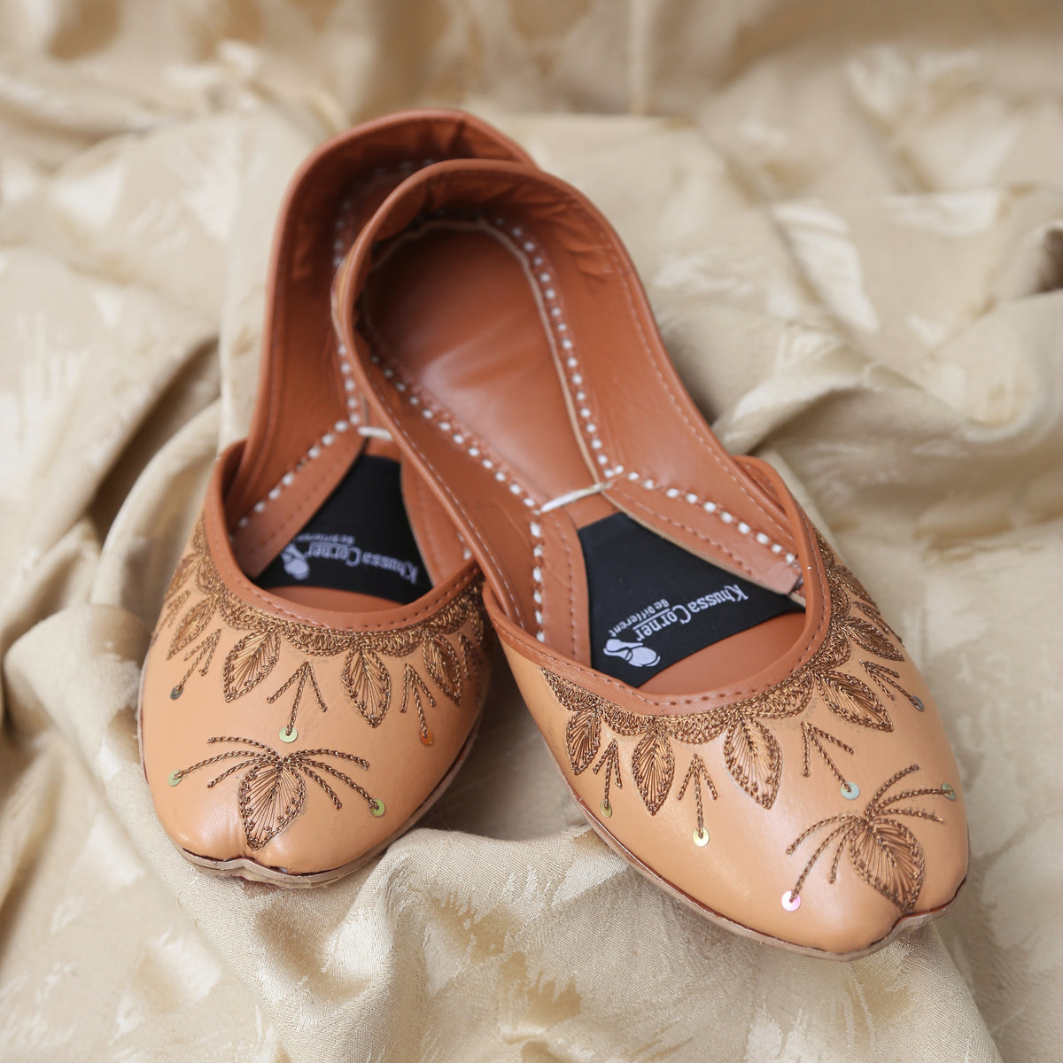 DilBano (Camel Brown)