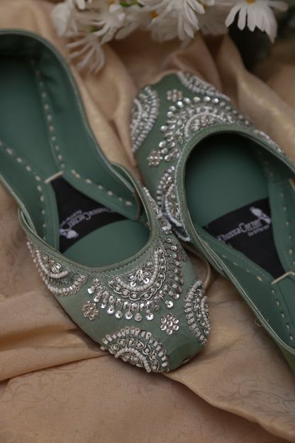 Piyaary (Mint Green)
