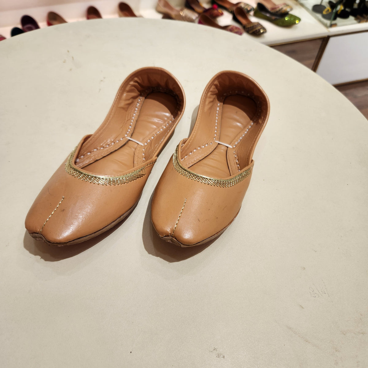 ZarBatti (TanBrown)