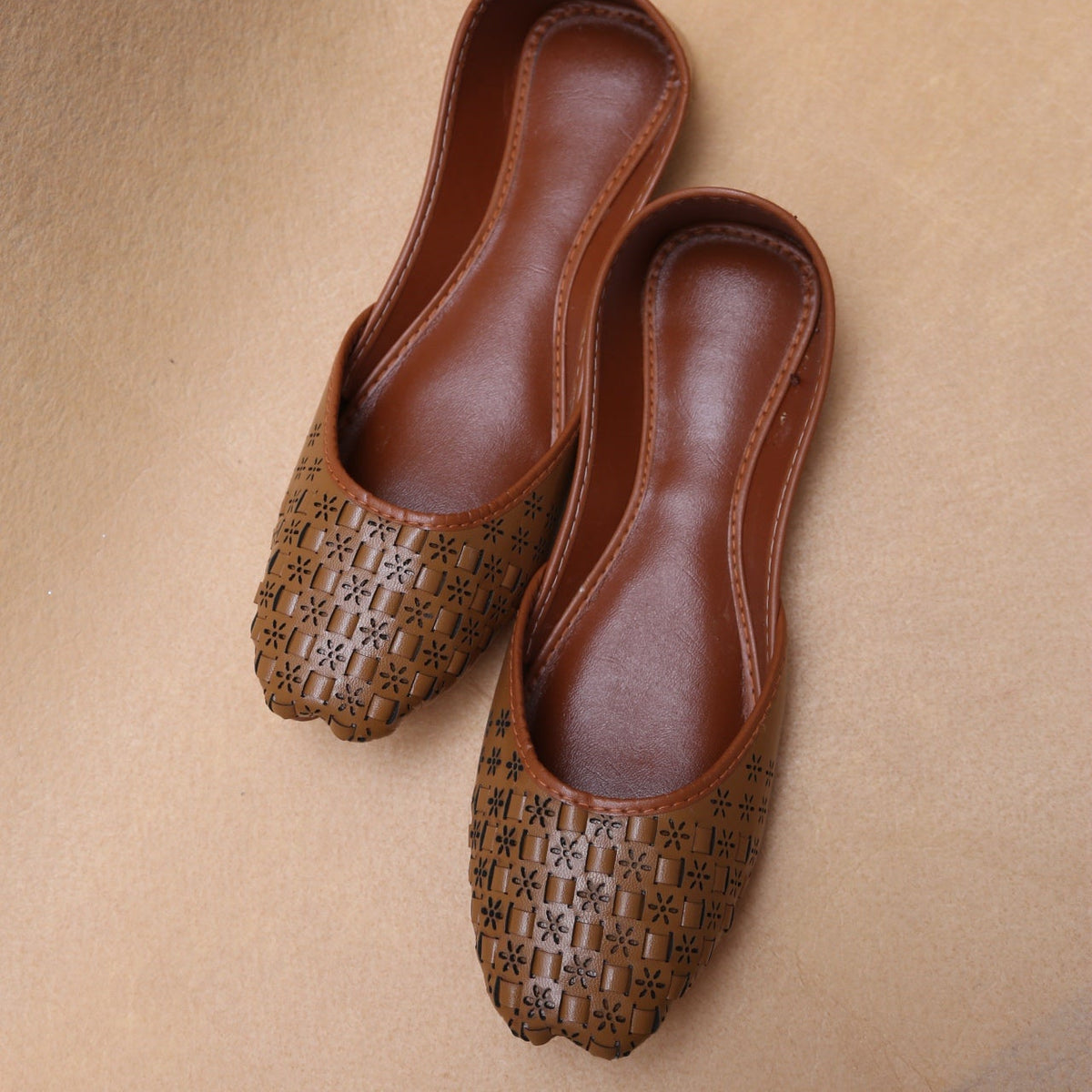 Chikankari Khussa-Mustard
