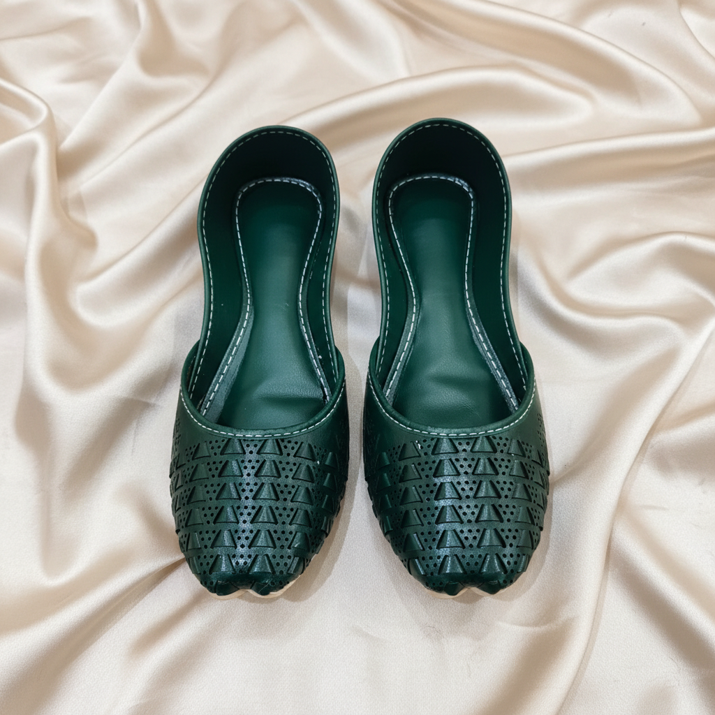 Chikankari Khussa-Dark Green