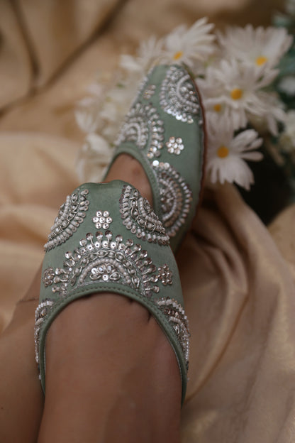 Piyaary (Mint Green)