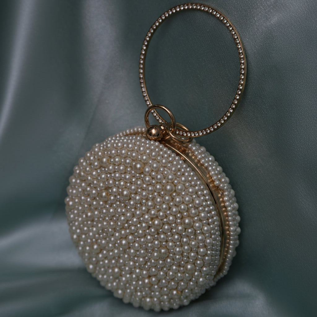 Pearl Ring Clutch (White)