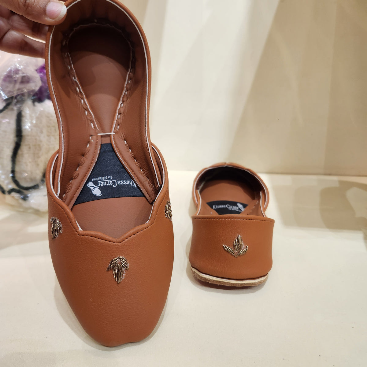 Zarina (Tan Brown)