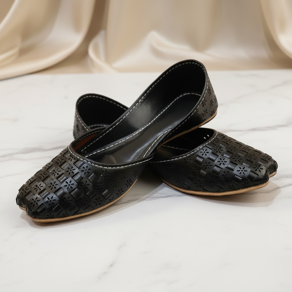 Chikankari Khussa-Black