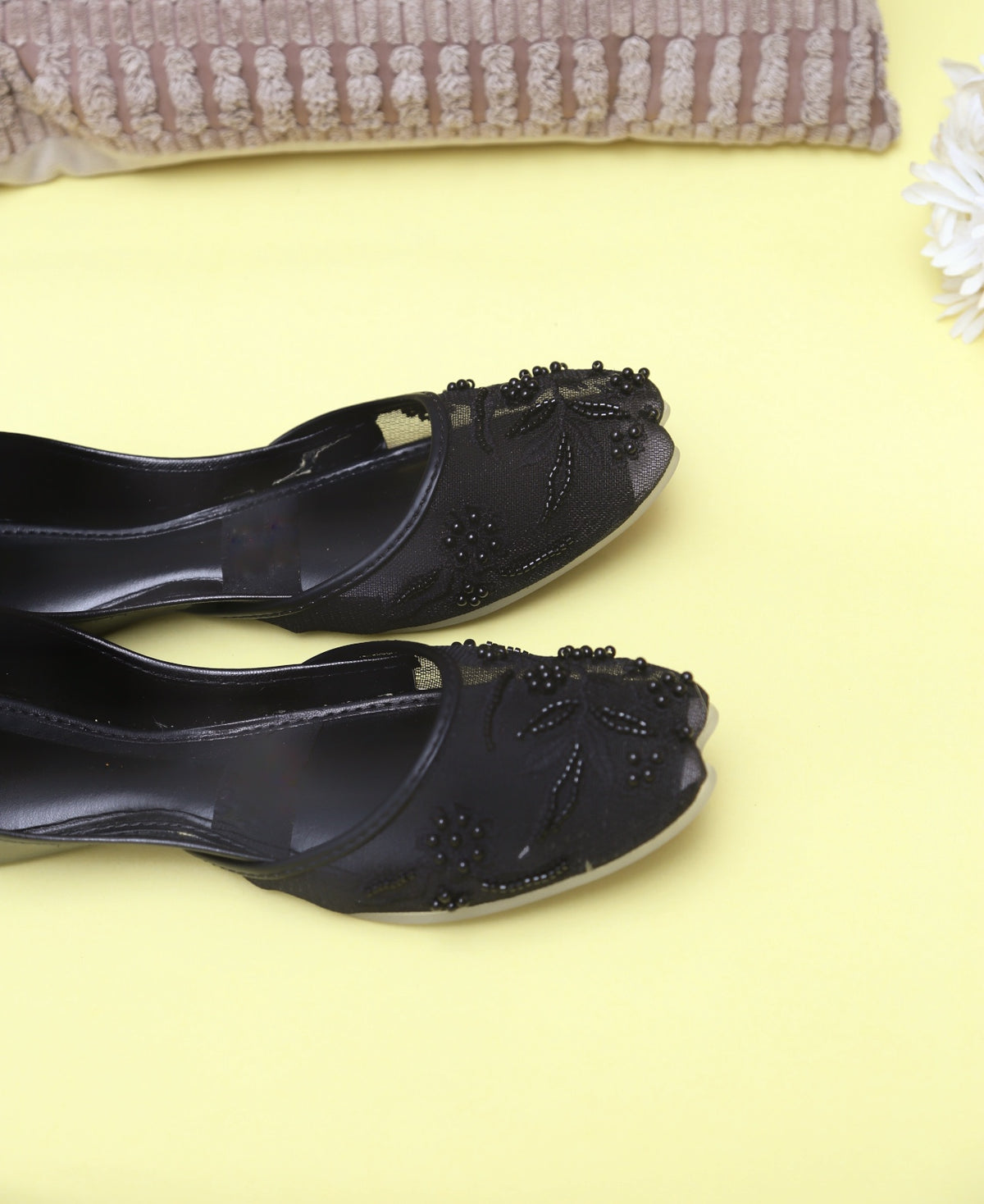 Nazakat Khussa (Black)