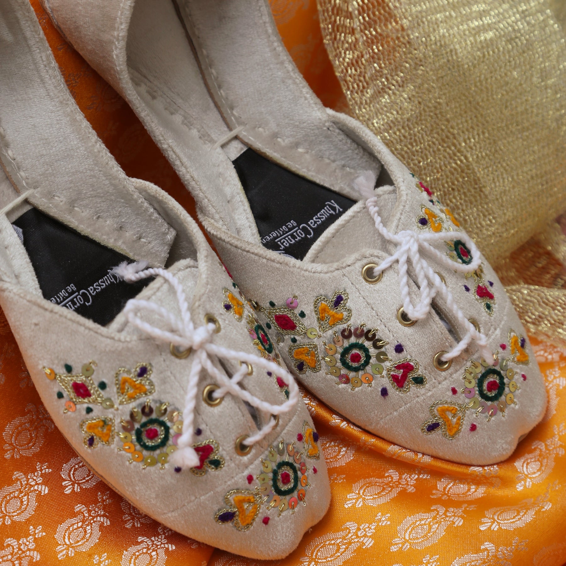 Brogues White