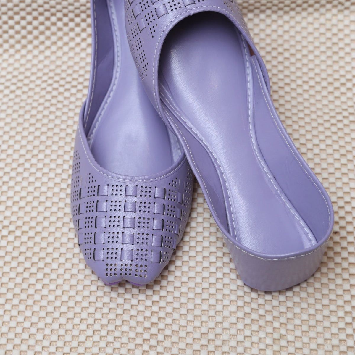 Chikankari Khussa-Lavender