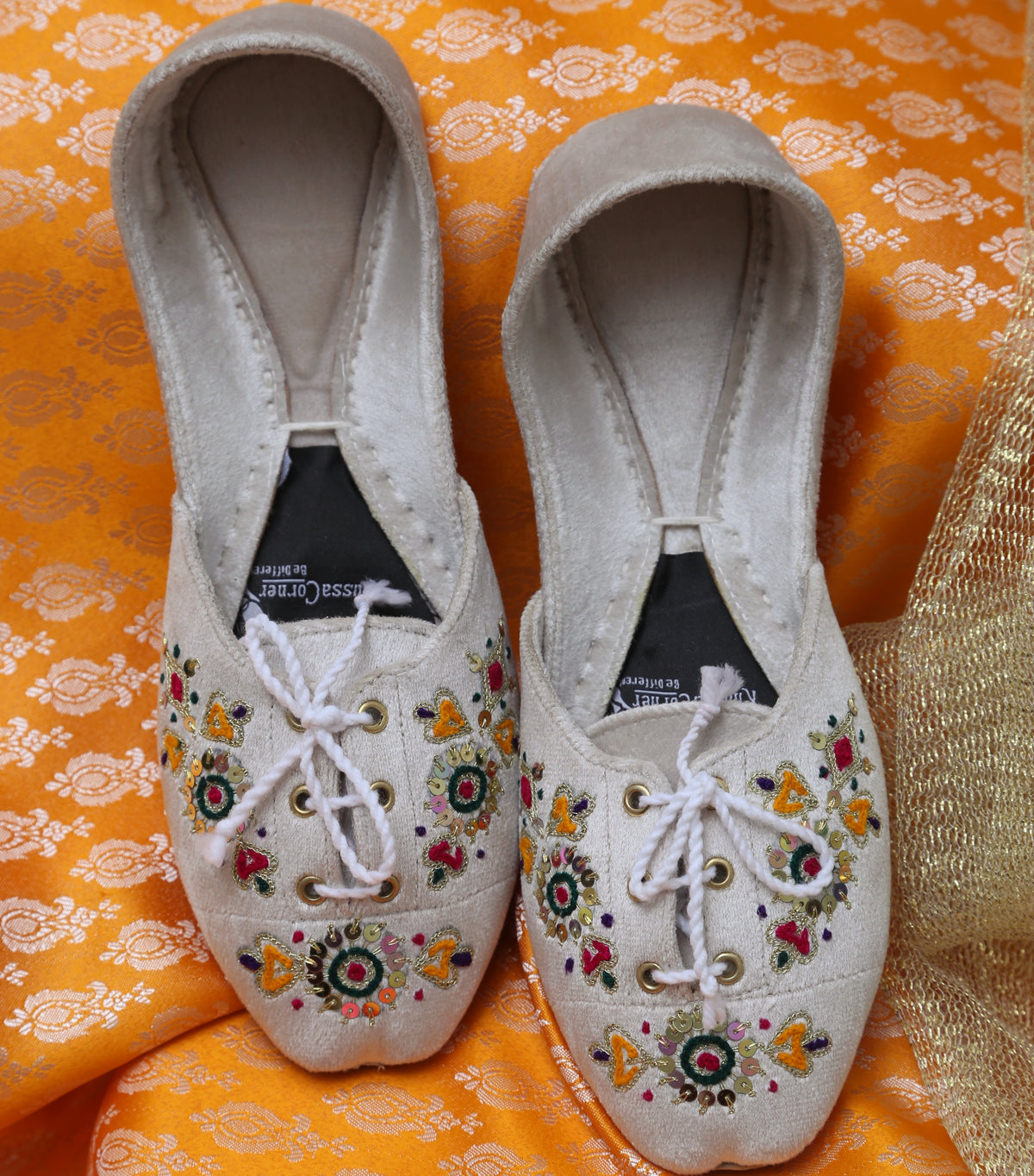Brogues White