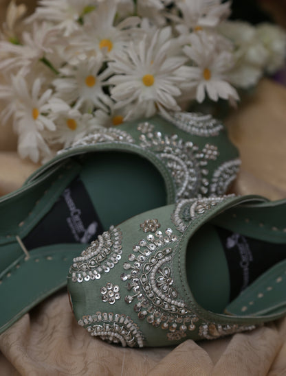 Piyaary (Mint Green)