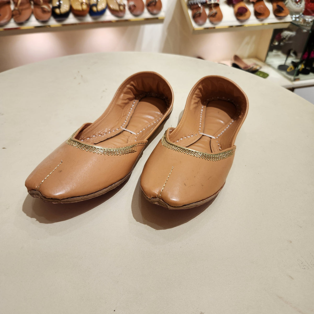 ZarBatti (TanBrown)