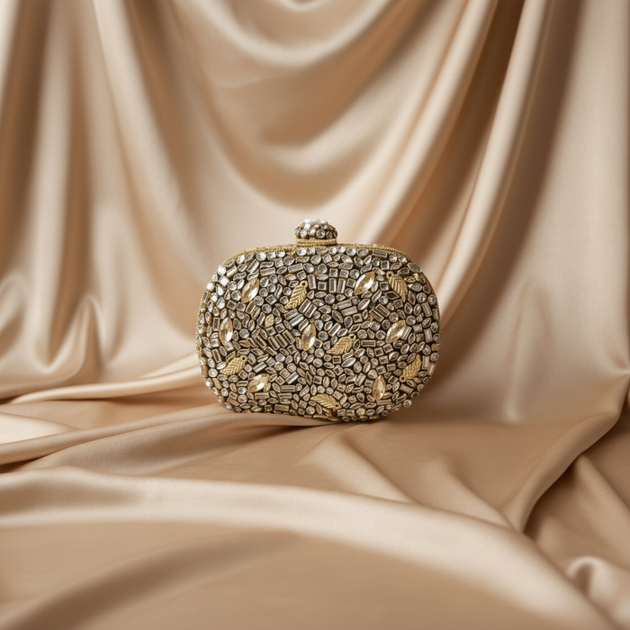 Rajwarhi Kundan Clutch(B)