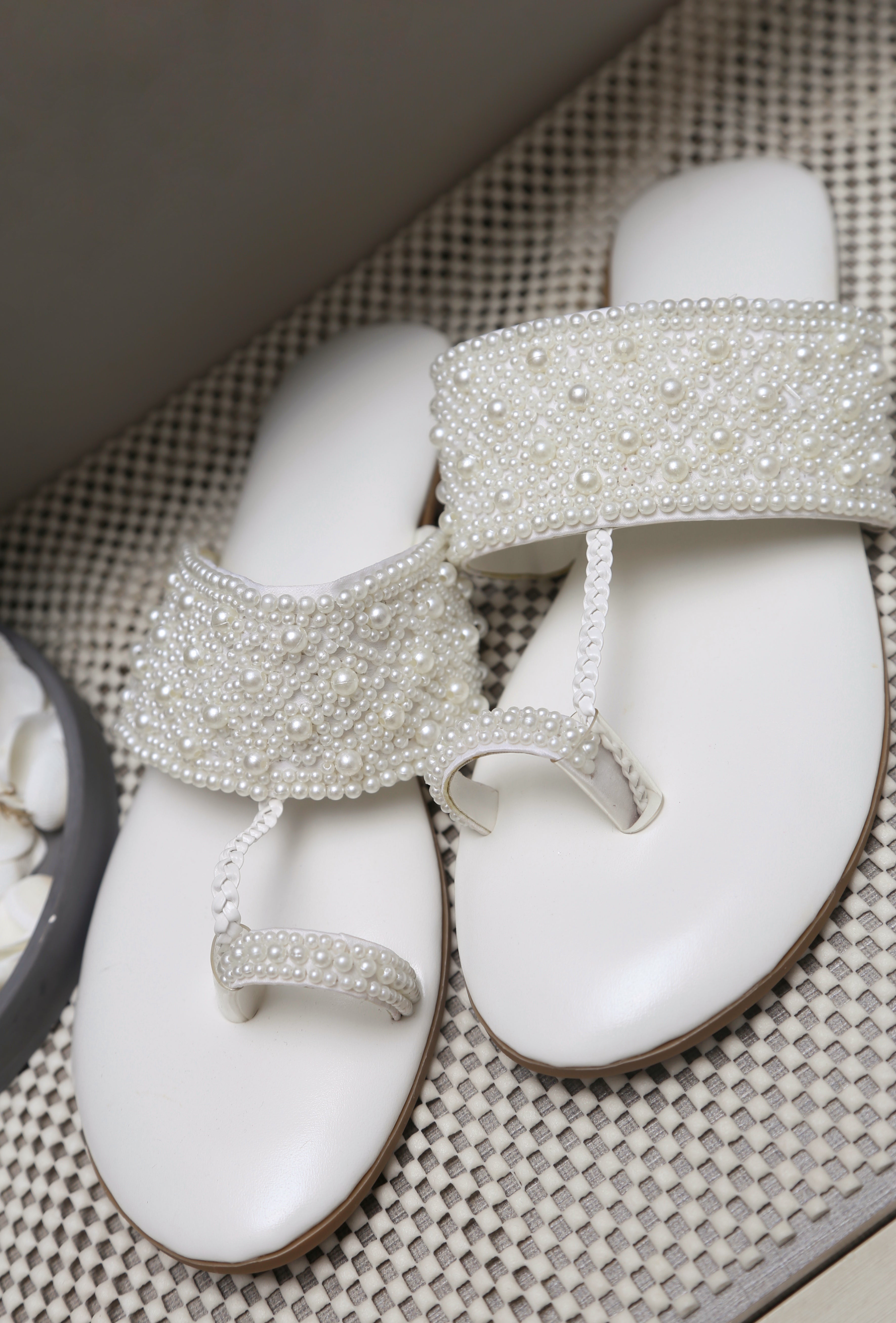 White Pearl Kolhapuri
