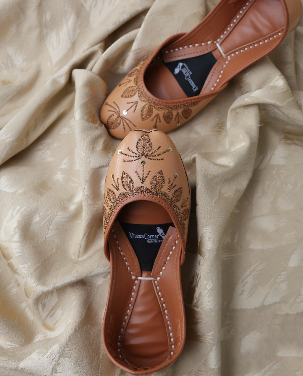DilBano (Camel Brown)