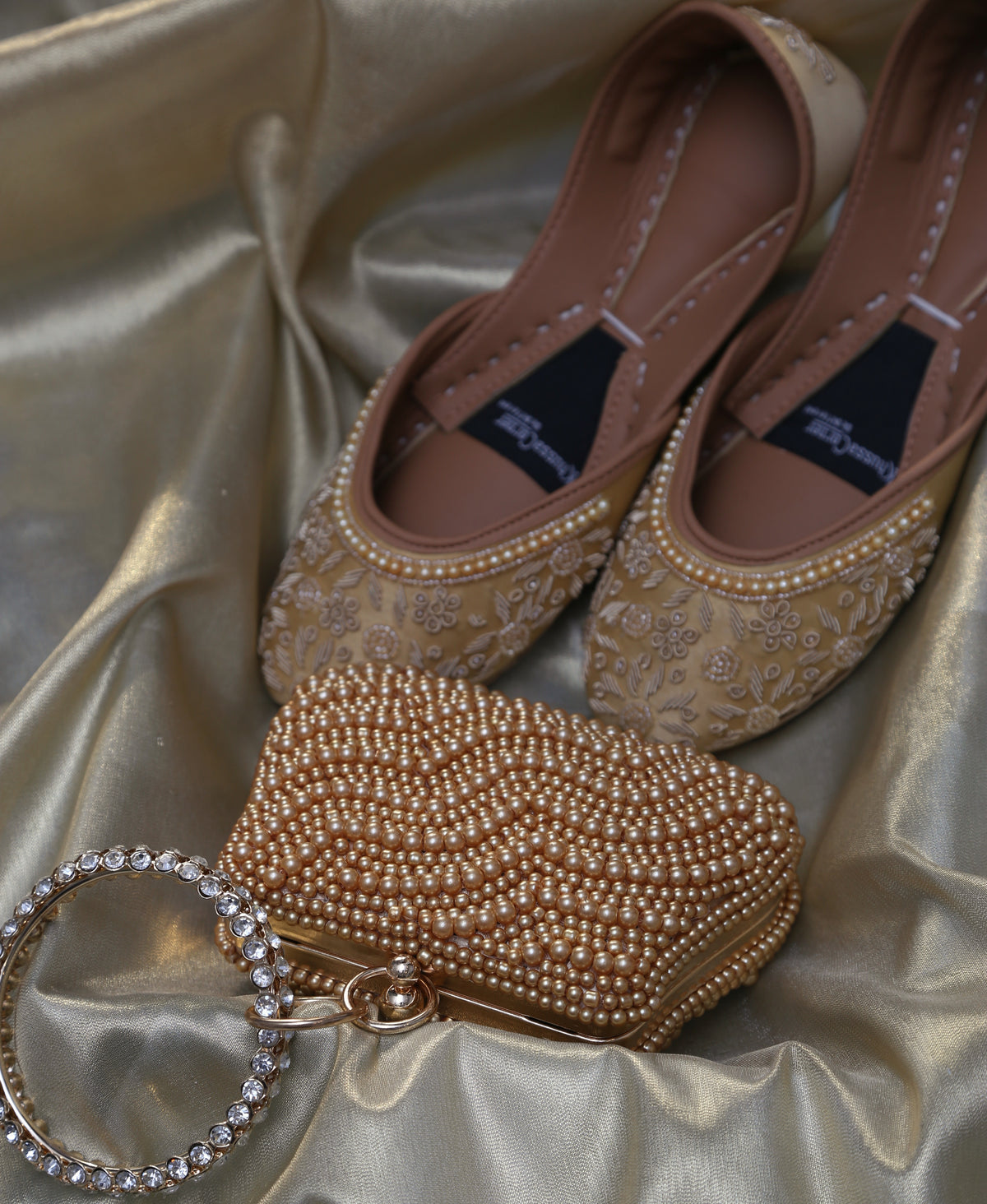 Pearl Clutch (Gold Box)