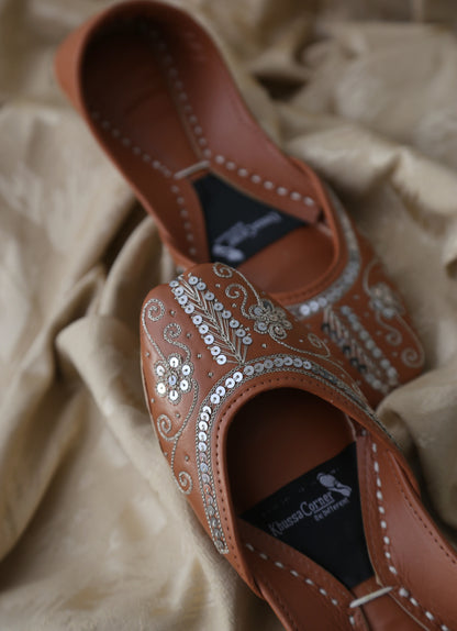 MehrBano (Brown)