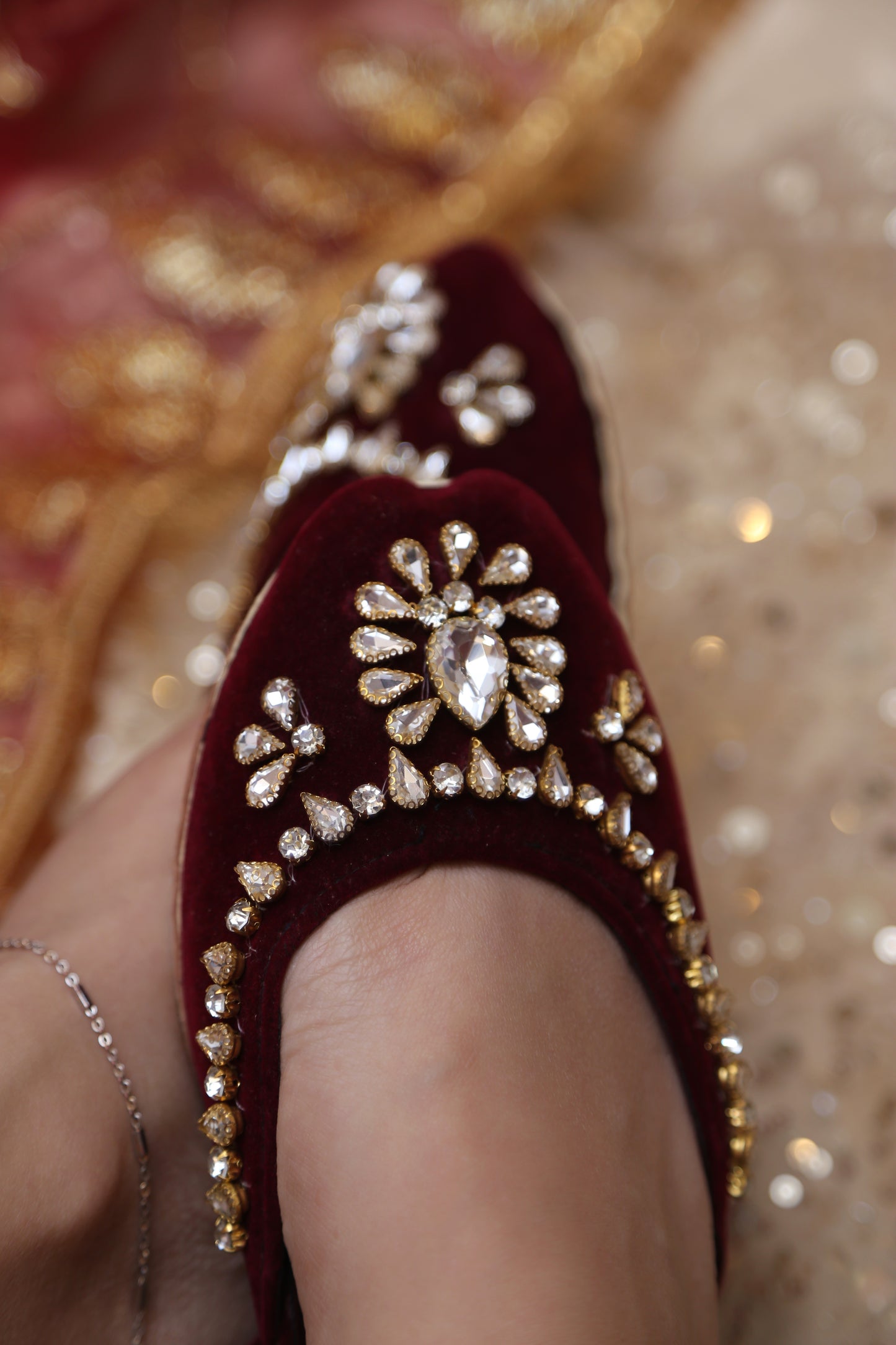 Absaara (Maroon)