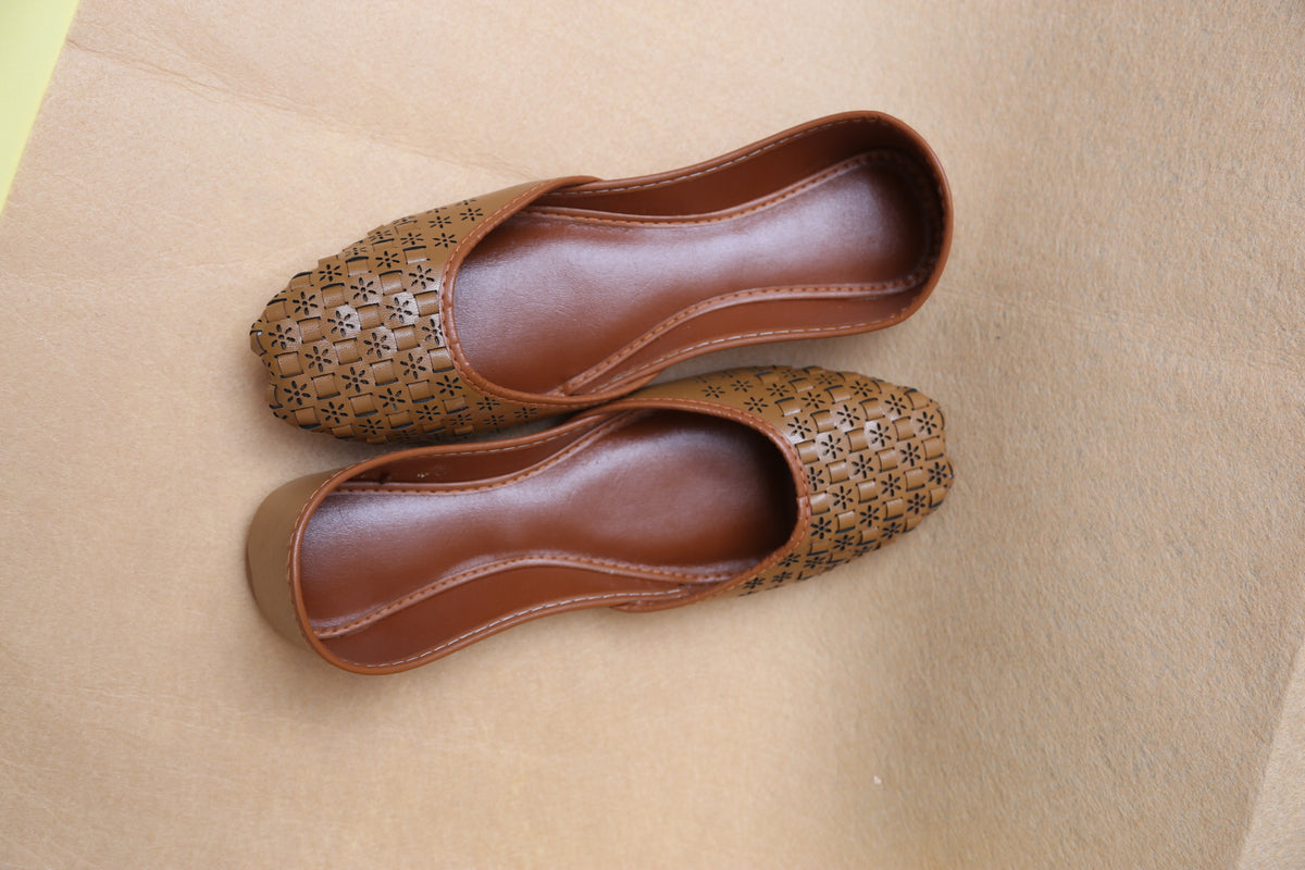 Chikankari Khussa-Mustard