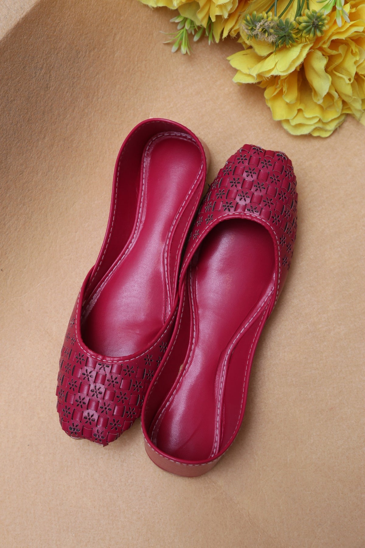 Chikankari Khussa-Hot Pink