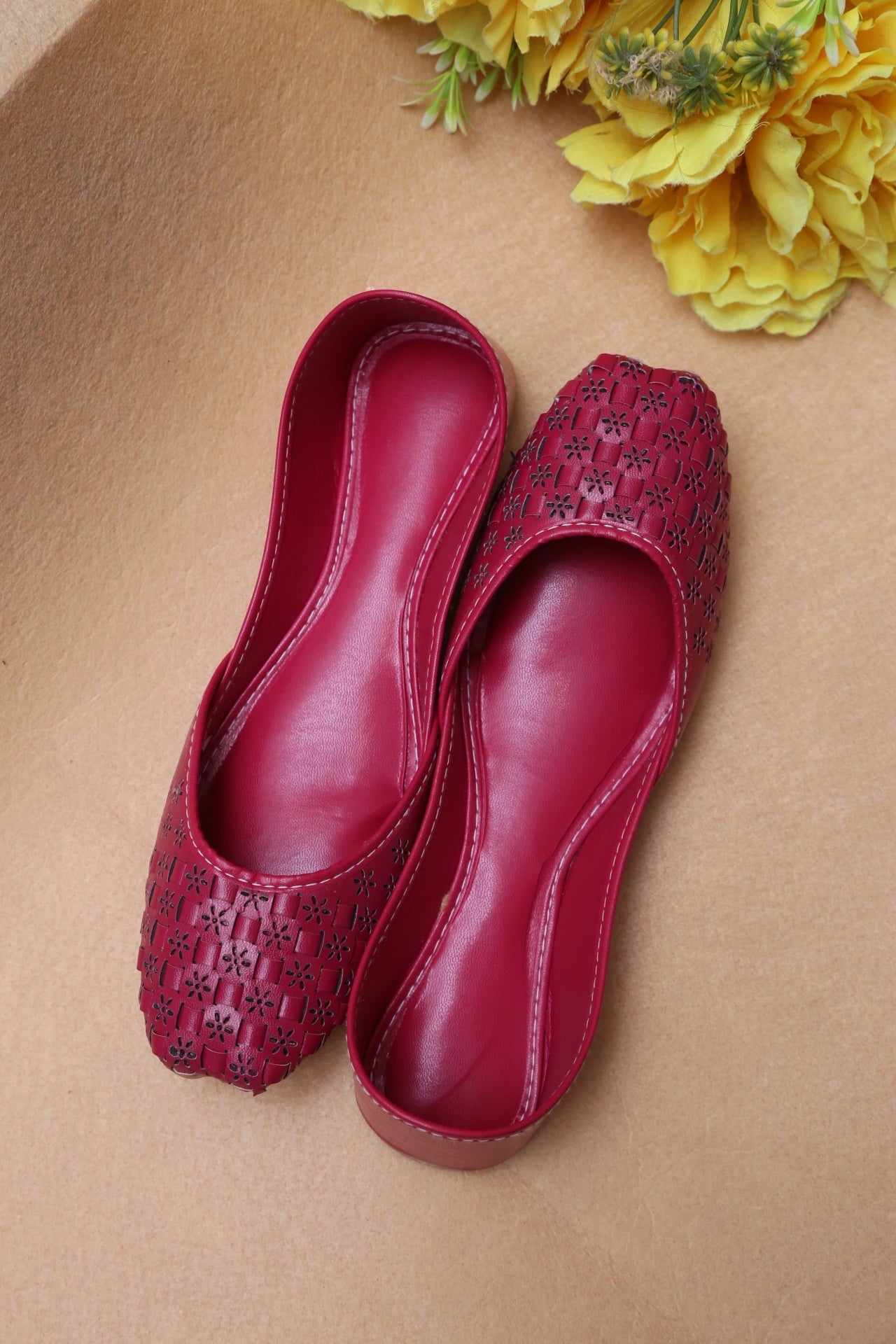 Chikankari Khussa-Hot Pink
