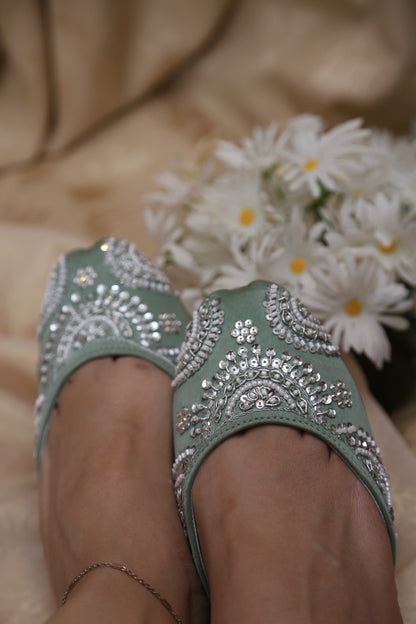 Piyaary (Mint Green)