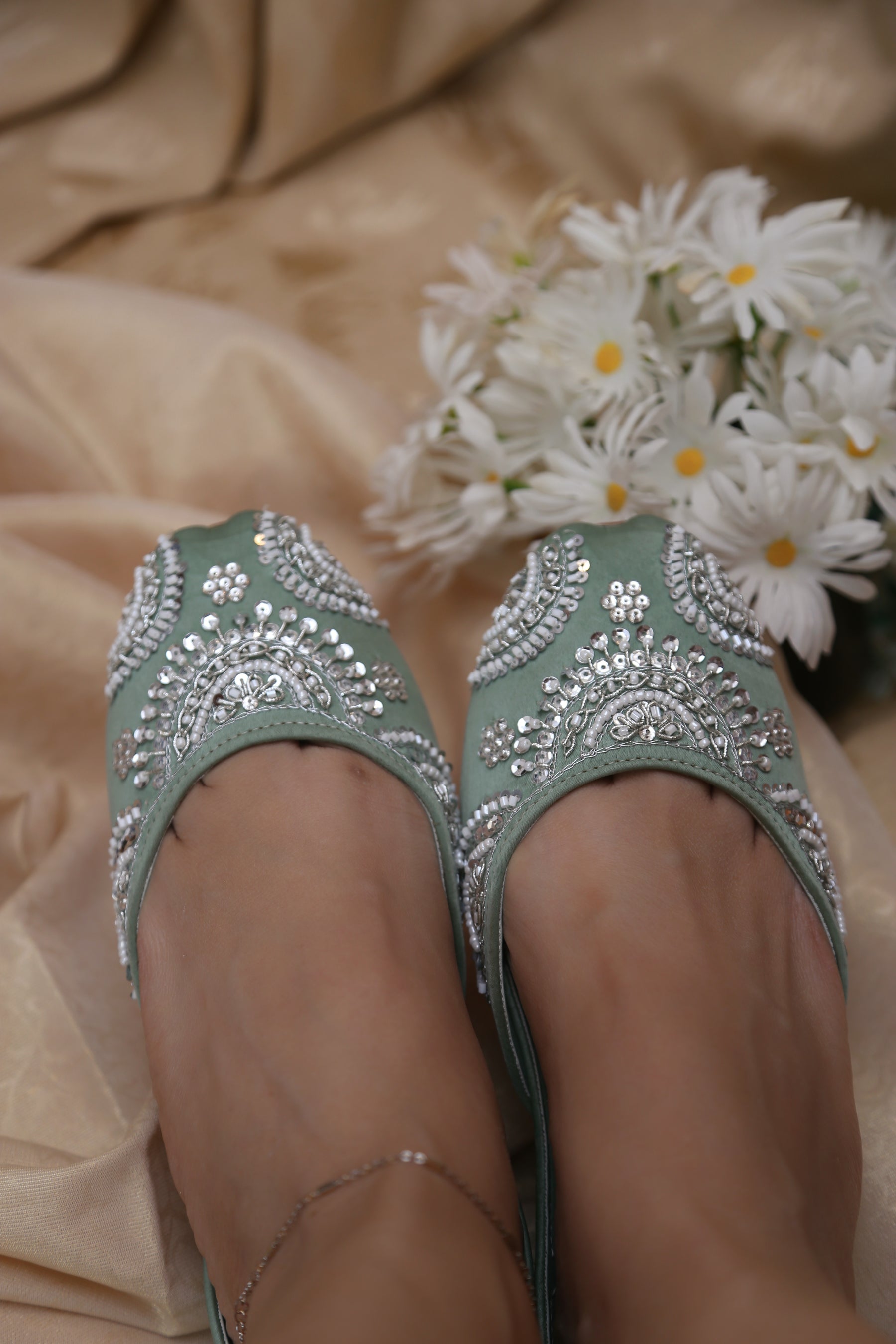 Piyaary (Mint Green)