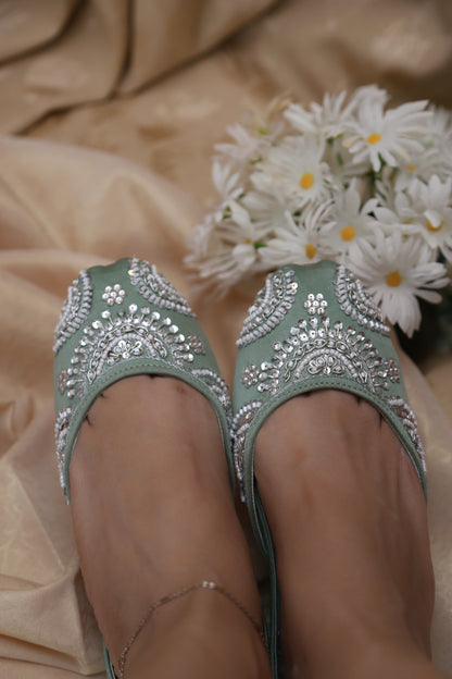 Piyaary (Mint Green)