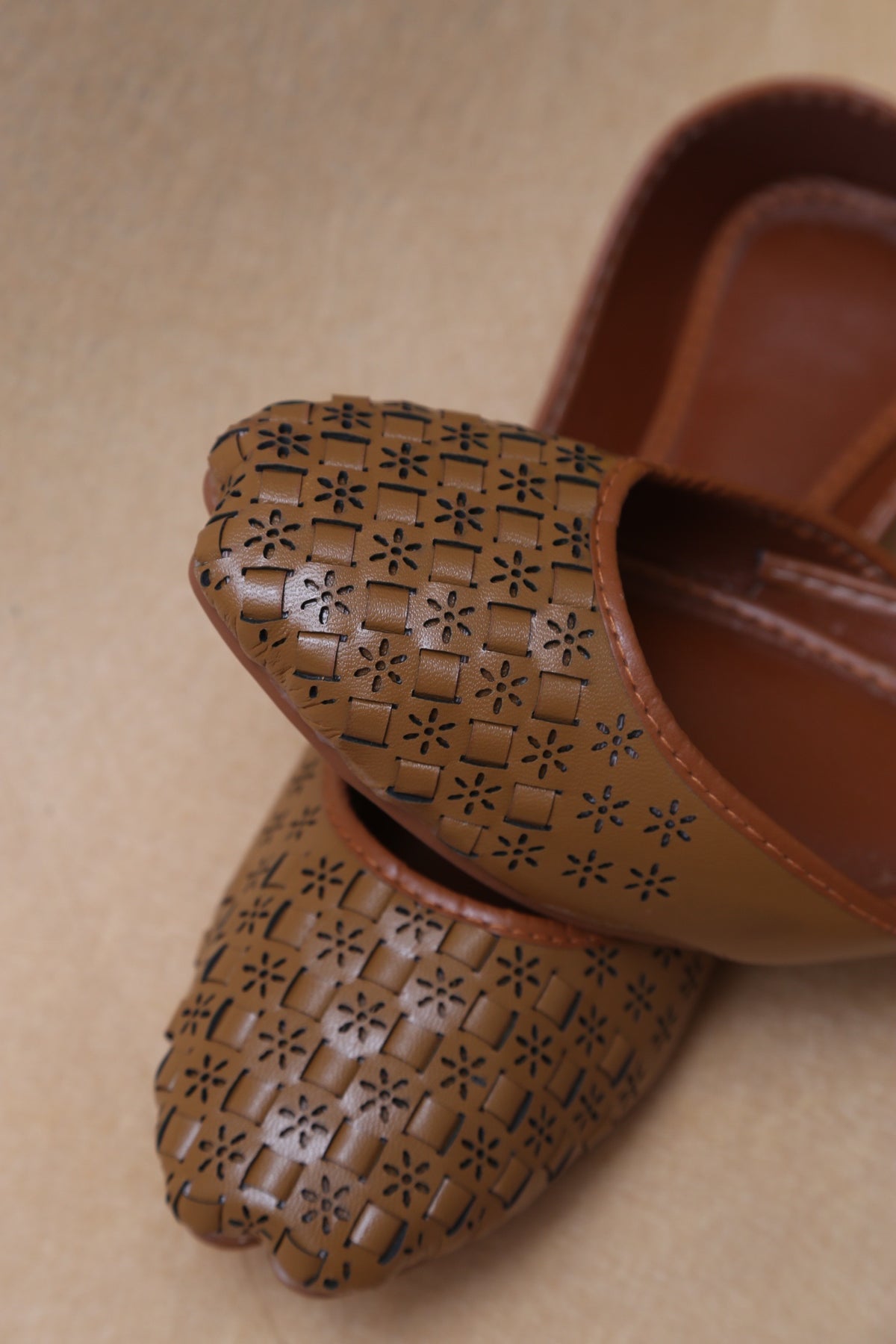 Chikankari Khussa-Mustard