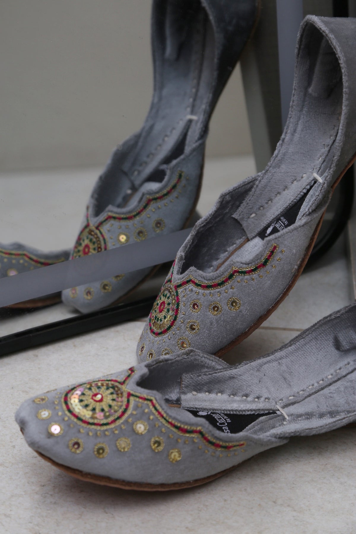 Shehnai (Grey)